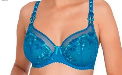 Ждем новые роскошные бюстгальтеры для большой груди Примадонна