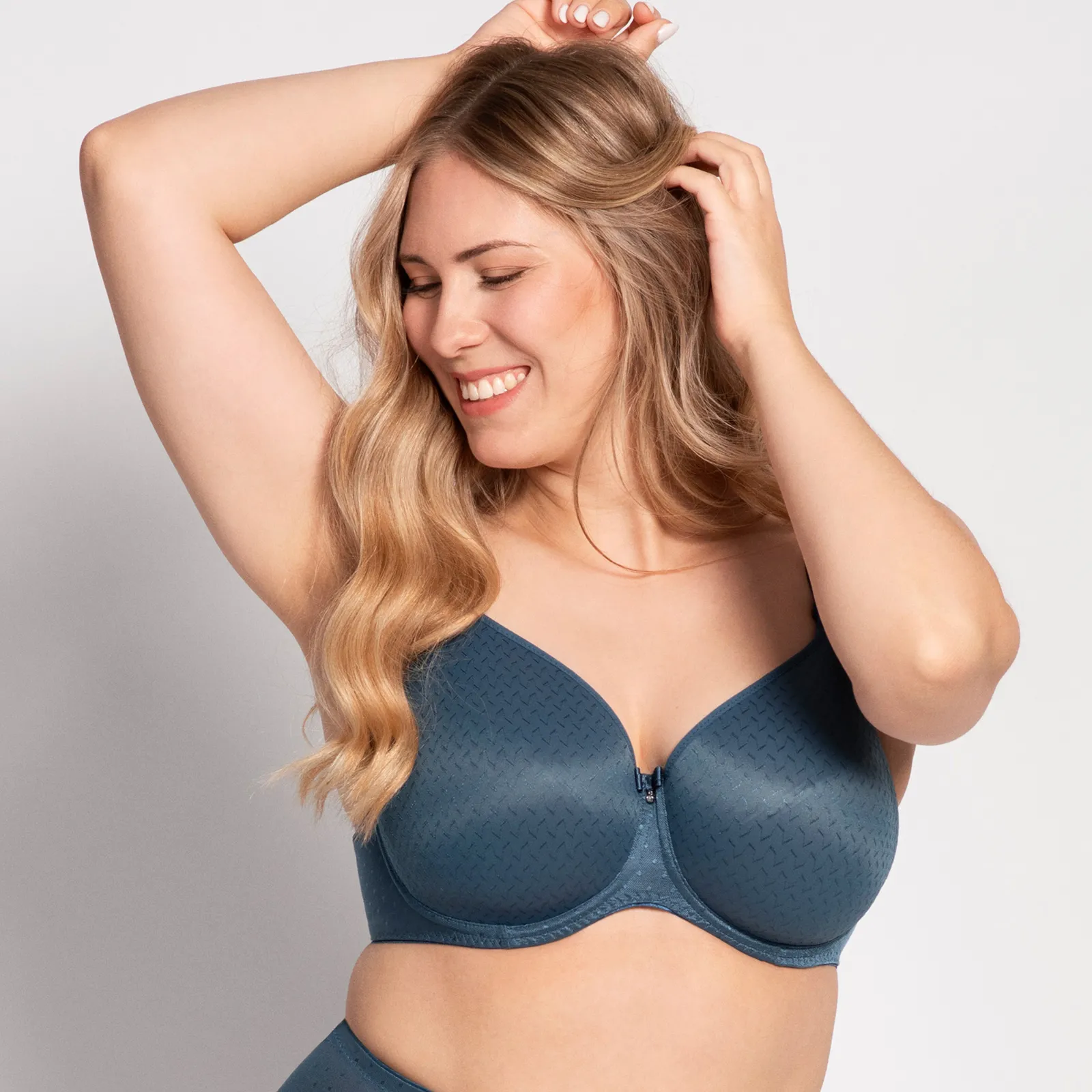 Один из секретов немецкого plus size белья премиум класса: полиамид + эластан