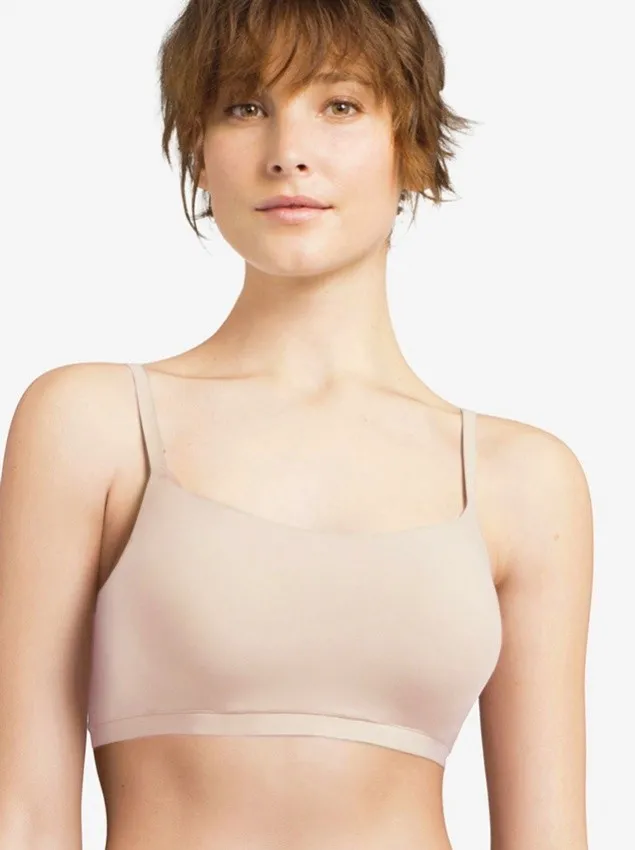 Топ с чашкой Chantelle Soft Stretch 16A2 0WU телесный