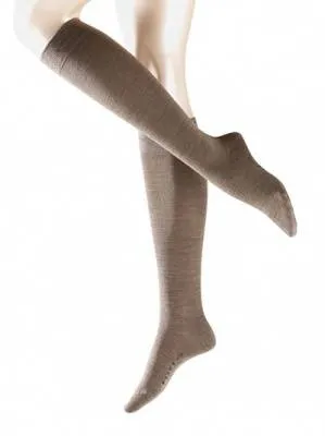 Женские гольфы Falke Soft Merino бежевые
