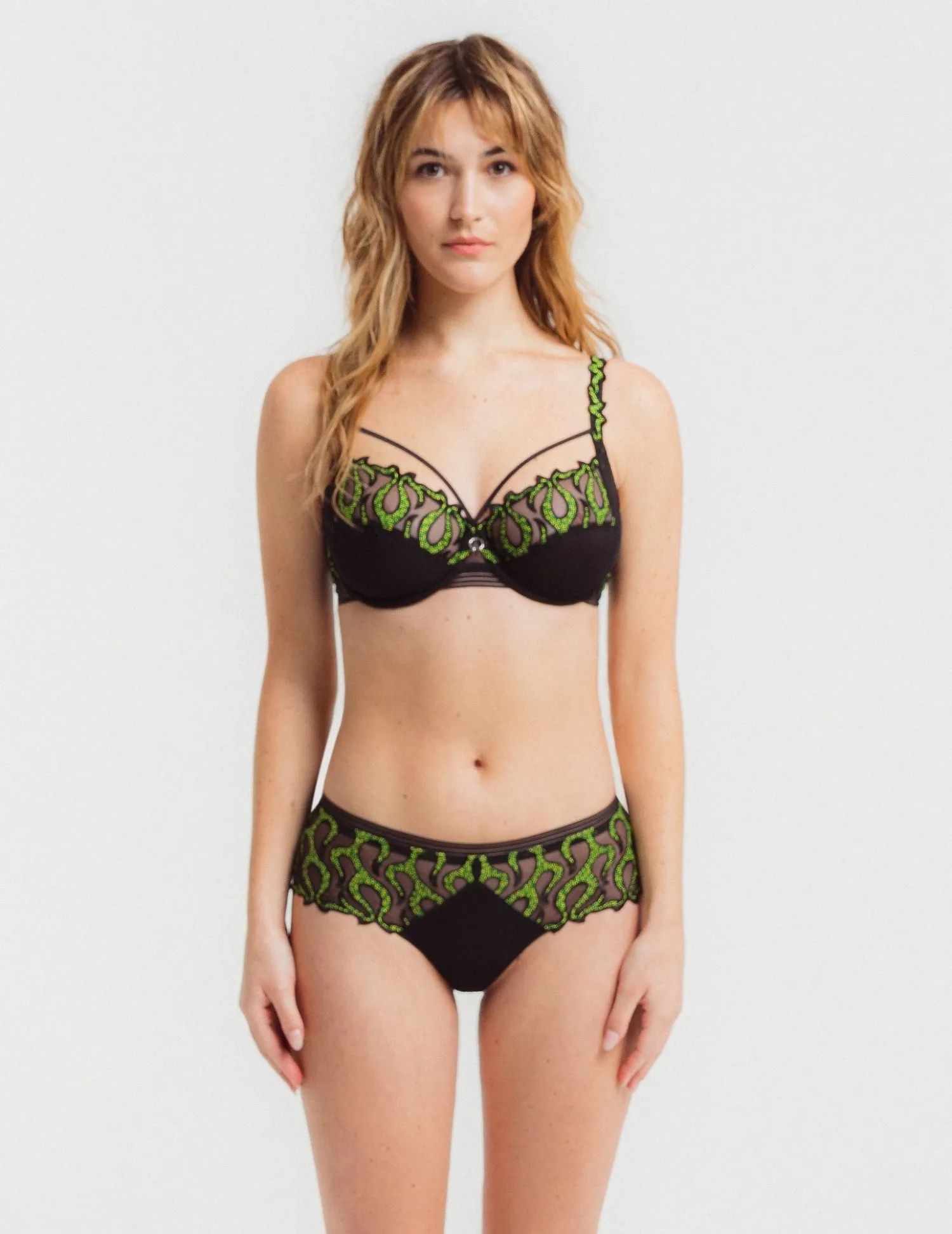 Кружевные шорты Louisa Bracq Burning Love 512 40 NRO #PRICE# - купить с доставкой по Москве, России, оплата при получении