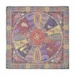 Платки, шарфы и палантины Roeckl знамениты своим неповторимым дизайном.